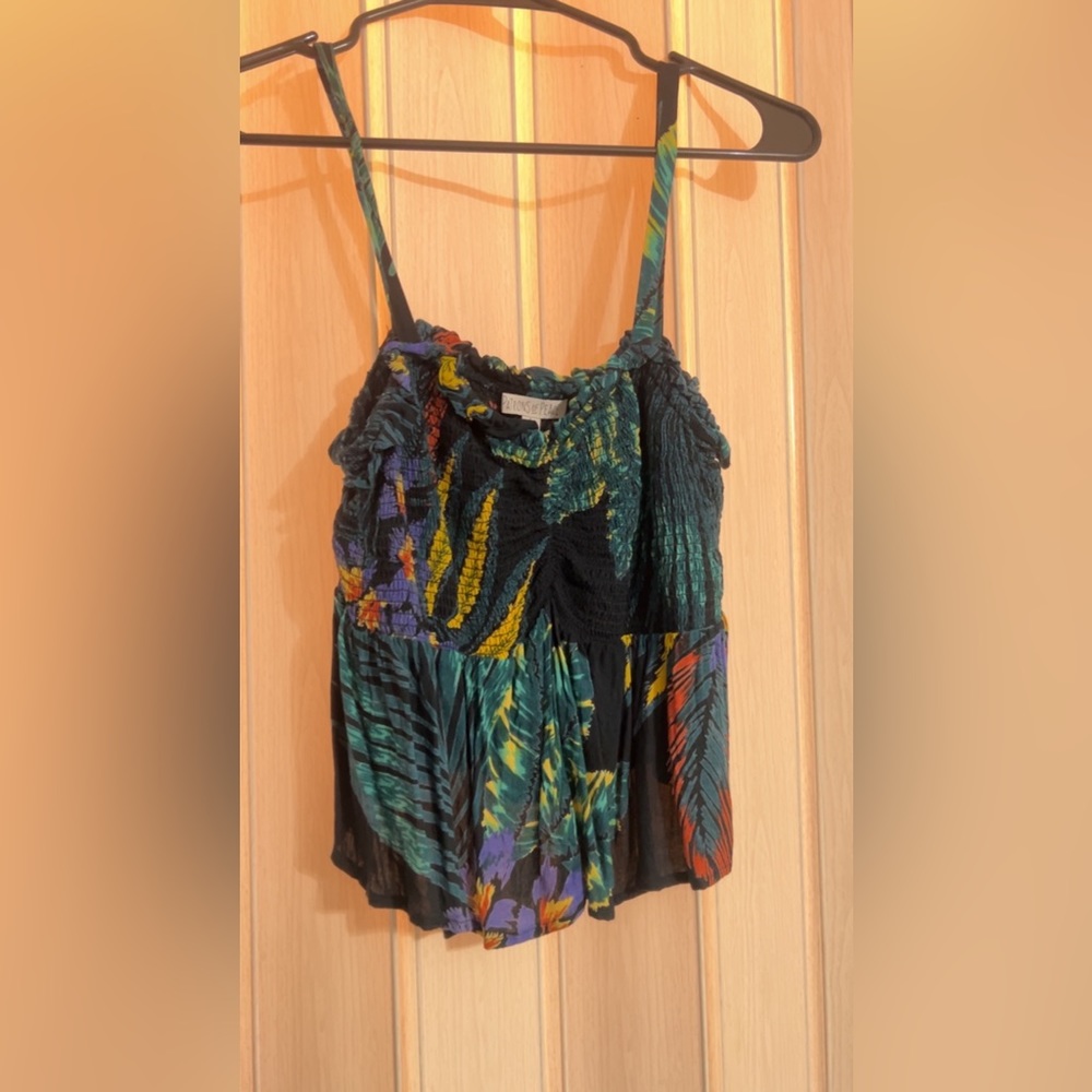 Crop top colorful shirt